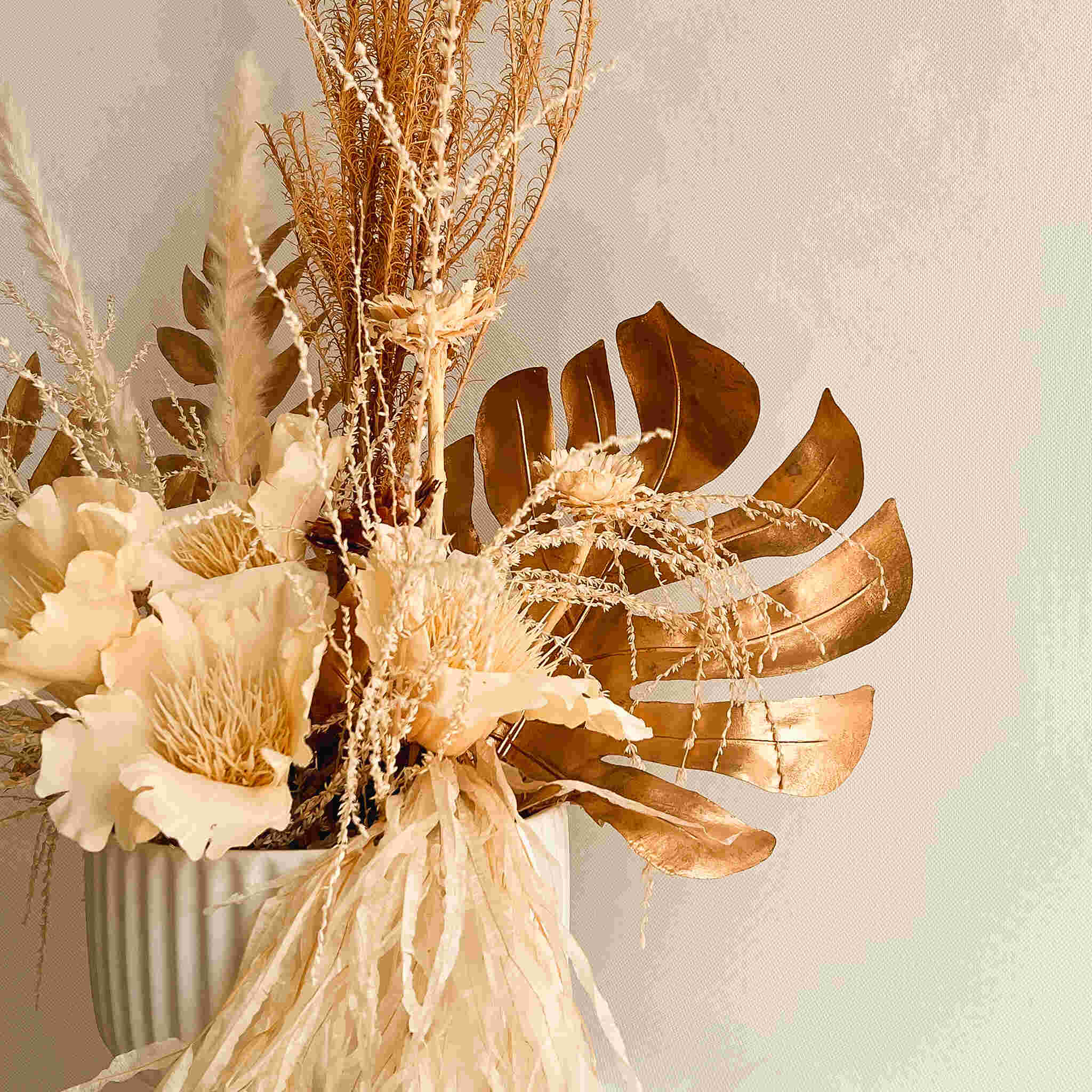 Blossom Faye Centrepiece