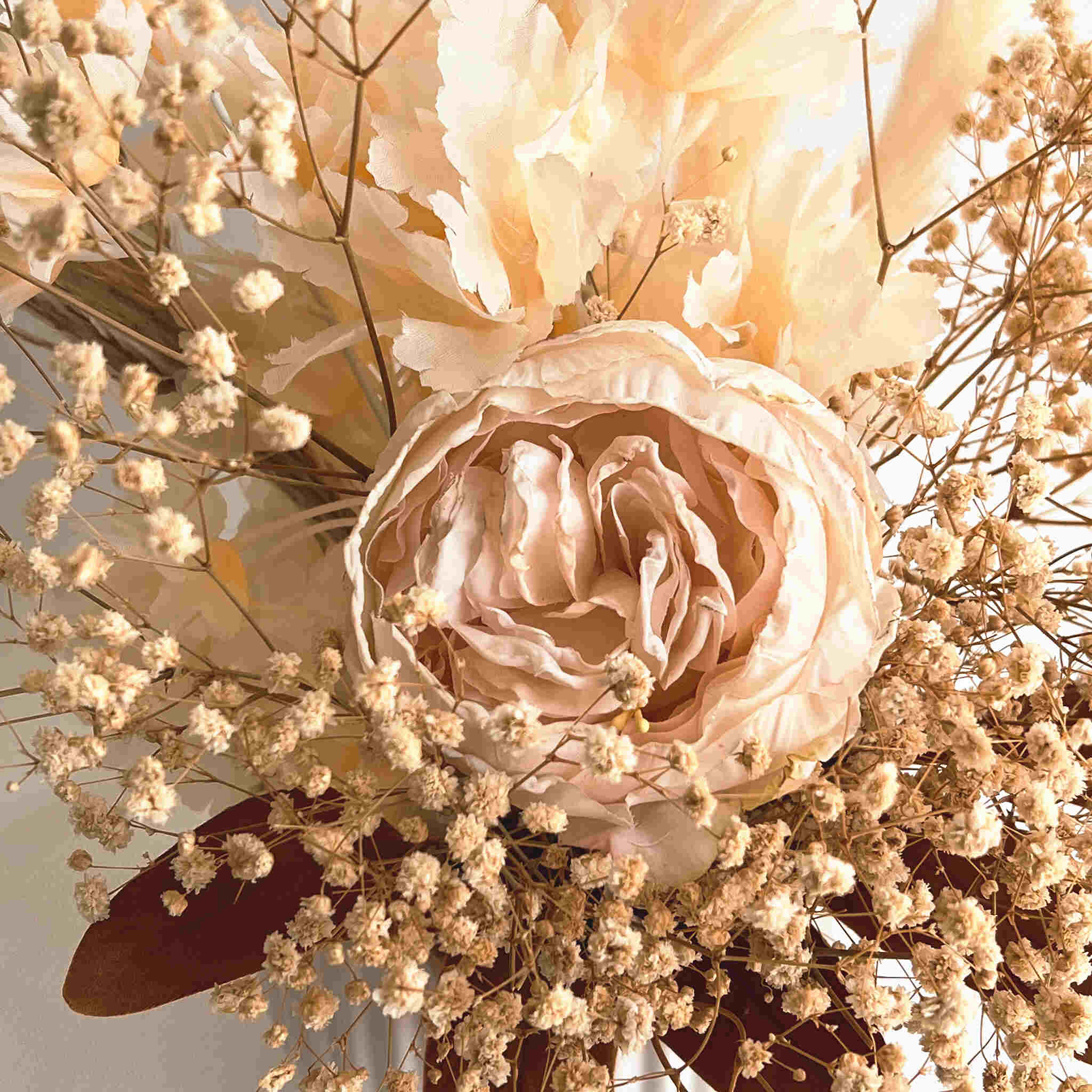 Eden Willow Centrepiece